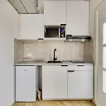Bright Modern Just Minutes From Paris Lägenhet *