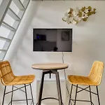 Bright Modern Just Minutes From Paris * Issy-les-Moulineaux