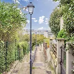 Bright Modern Just Minutes From Paris *