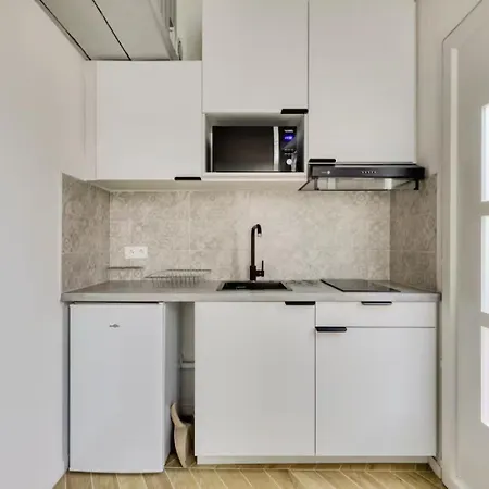 Bright Modern Just Minutes From Paris Issy-les-Moulineaux