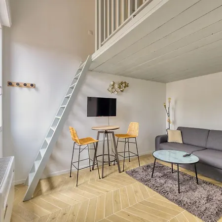 Bright Modern Just Minutes From Paris Issy-les-Moulineaux