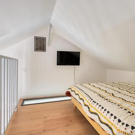 Apartment Bright Modern Just Minutes From Paris Issy-les-Moulineaux