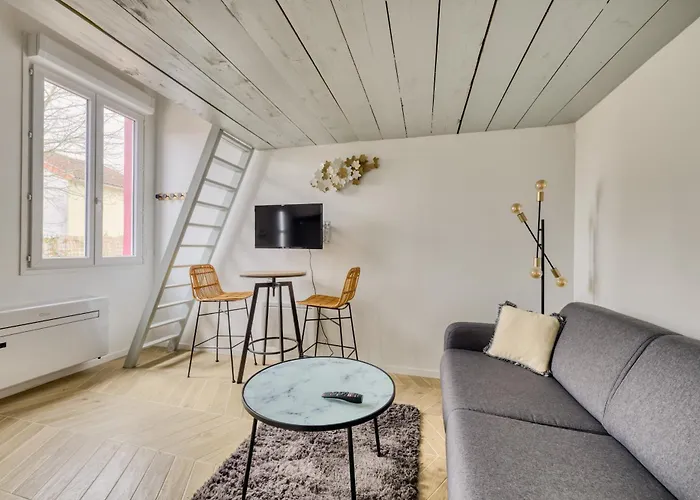 Bright Modern Just Minutes From Paris Apartamento