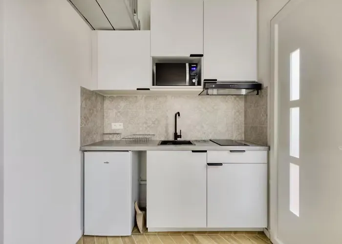 Bright Modern Just Minutes From Paris Issy-les-Moulineaux